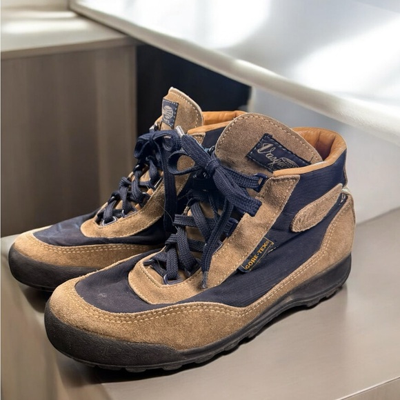 Vasque Hiking boots Gore-Tex Waterproof Suede Leather Hiking Boots